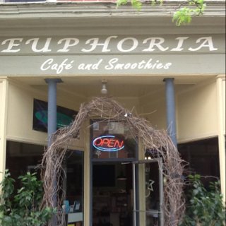 Euphoria Cafe & Smoothies